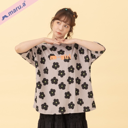 【maru.a】✿手繪蠟筆塗鴉小花✿撞色寬鬆T恤(3色)-淺灰 24311314