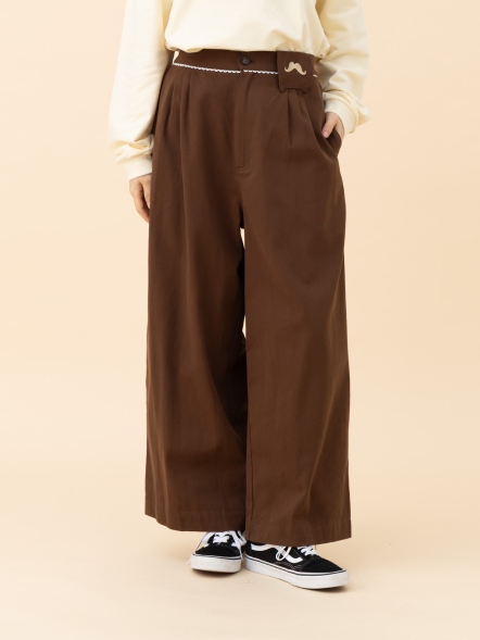 鬍子滾邊造型寬褲