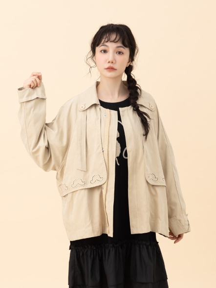 鬍子簍空刺繡層次風衣外套