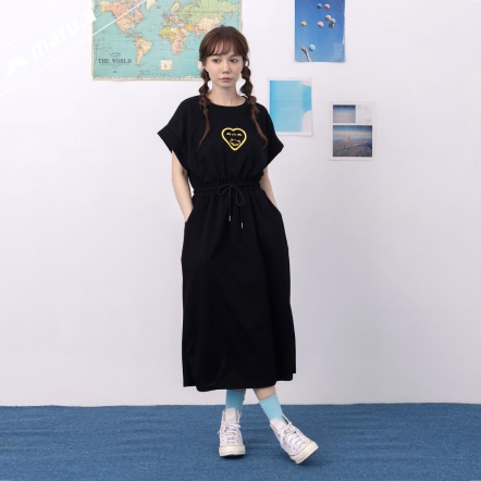 【maru.a】甜美休閒縮腰綁結反摺袖太空棉洋裝♡(2色)-黑色 24947112