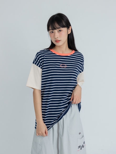 律動撞色邊飾鬍子刺繡條紋上衣