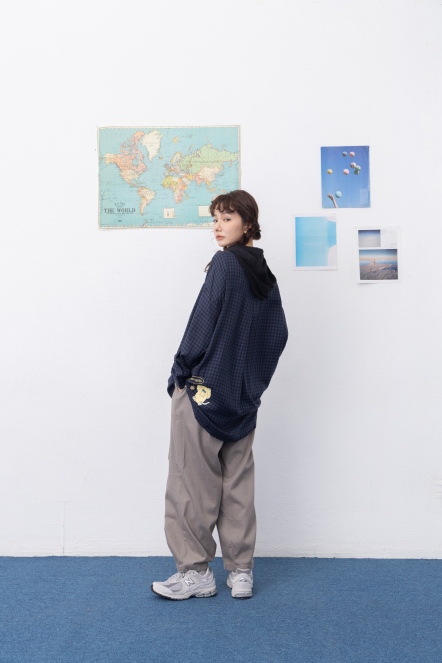 【maru.a】文青格紋拼接連帽襯衫(2色)- 黑色 24933212