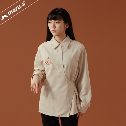 【maru.a】糖果包裝紙🍭手繪刺繡麂皮絨側釦造型襯衫(4色)-卡其 22943113