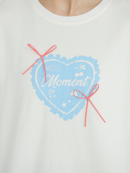 愛心印花蝴蝶結荷葉袖上衣