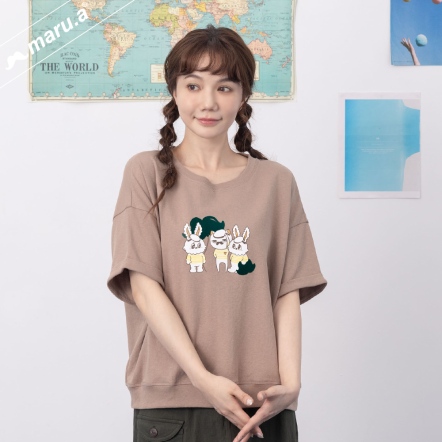 【maru.a】小水手們集合❗可愛手繪印花微縮口上衣(2色)-咖啡 24931202