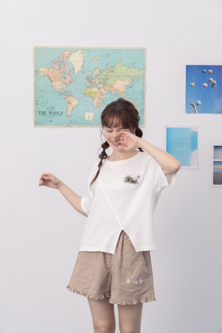 微笑兔兔撞色膠印開岔上衣