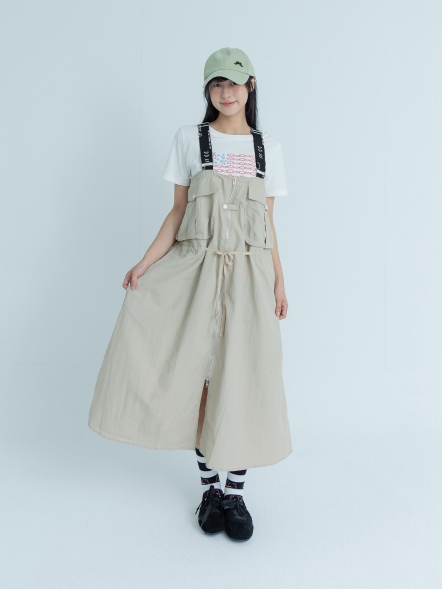 鬍飾吊帶裙