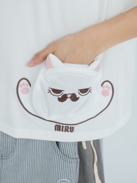 立體貓頭口袋設計上衣