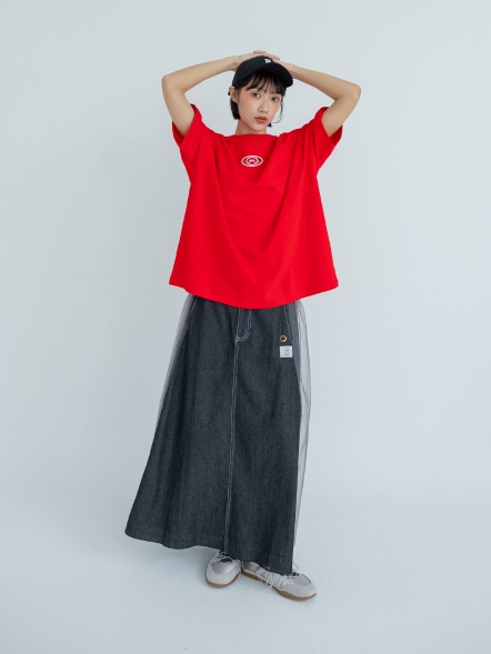 鏤空鬍子電繡設計上衣