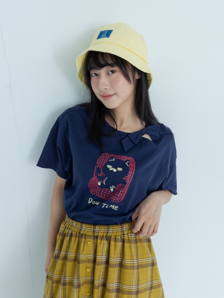 慵懶沙發貓上衣