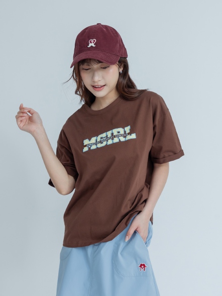 經典M-Girl電繡上衣