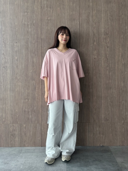 破口袋刺繡寬版上衣