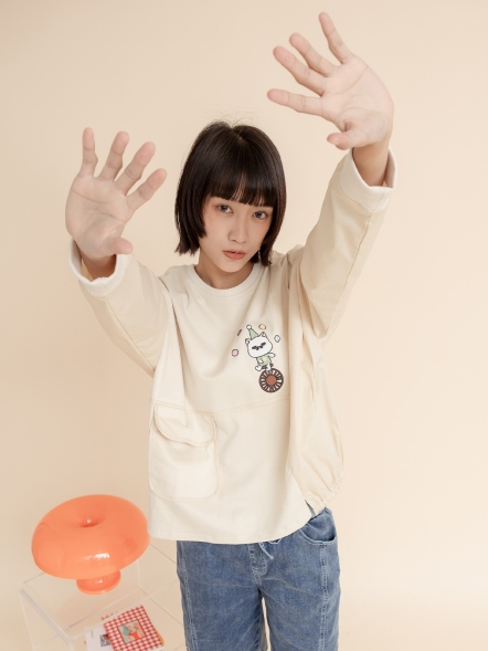 馬戲團異材質上衣