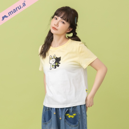 【maru.a】😆跟我玩嘛～有趣手繪貼布刺繡漸層刷色造型T恤(2色)-淺黃 25311225