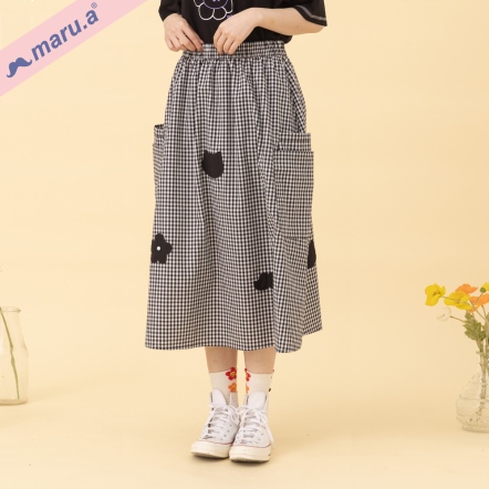 【maru.a】🎀甜美style素面/格紋大口袋造型貼布繡長裙(2色)-黑白 24336201
